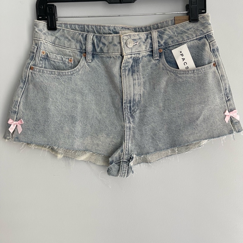 PacSun Light Wash Jean Shorts with Pink Bows